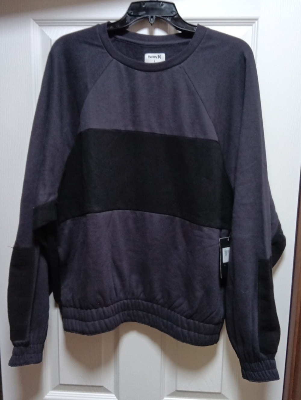 NWT Hurley Men's Navy and Black Colorblock Crewneck Sweatshirt Size L